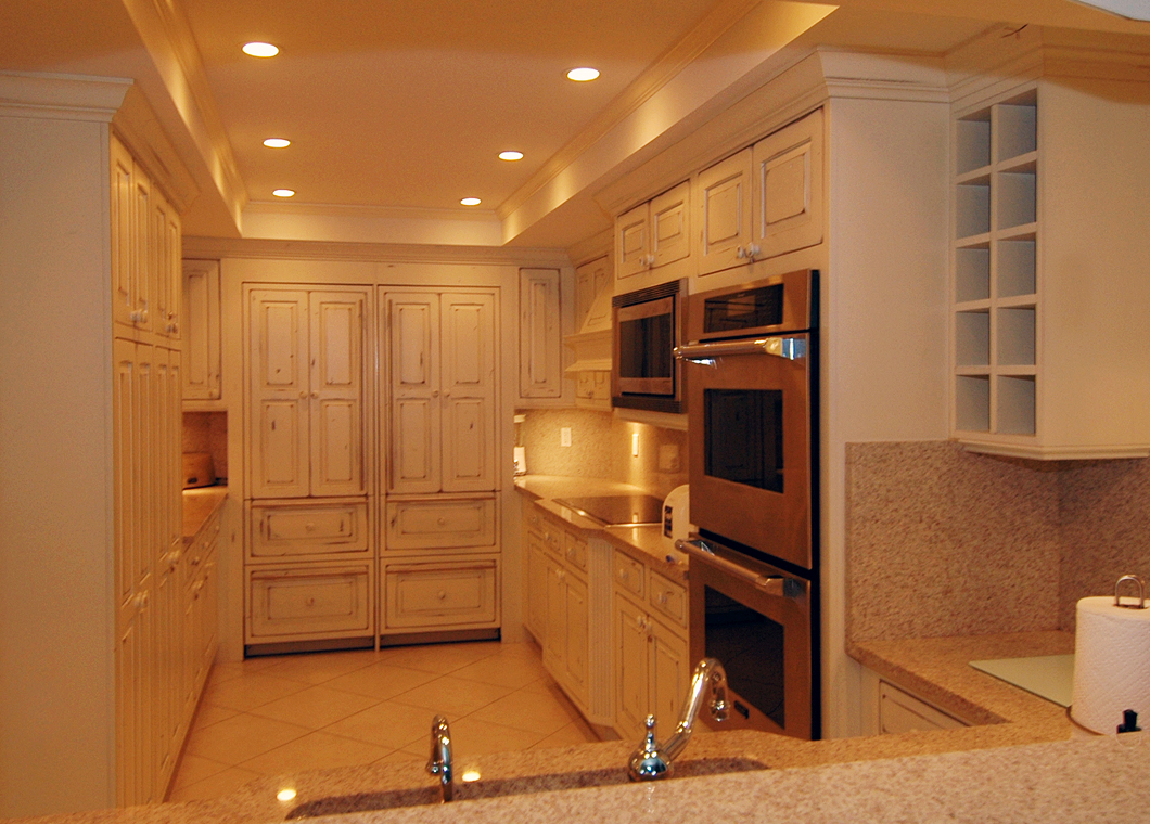 Kitchen Warm at The Cayman Club Condo 16 on Seven Mile Beach Grand Cayman