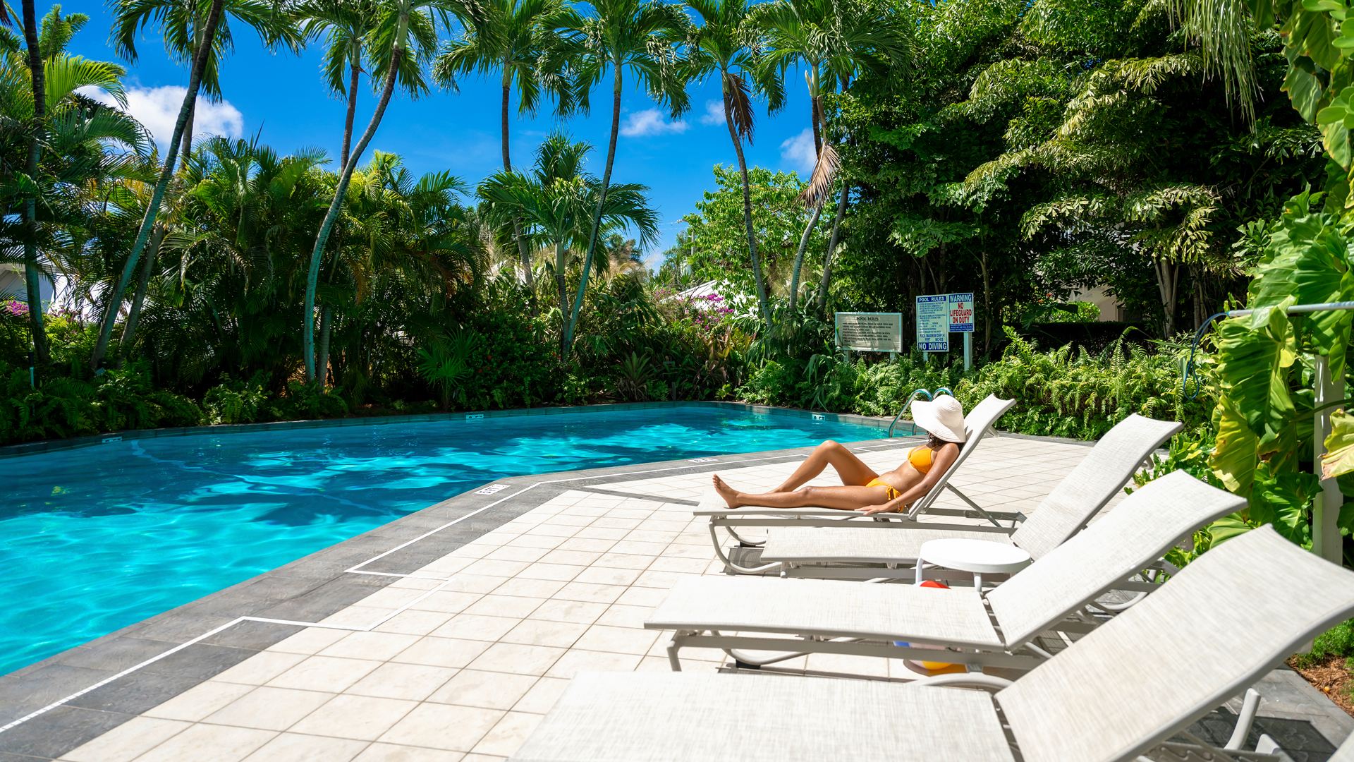 cayman club swimming pool